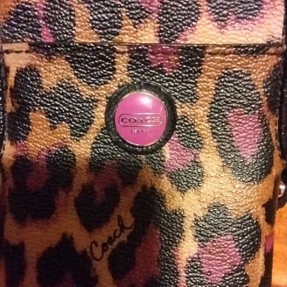 Coach Leopard Print Wristlet with Pink Button - Picture 2 of 5